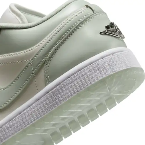 Jordan 1 Low Women