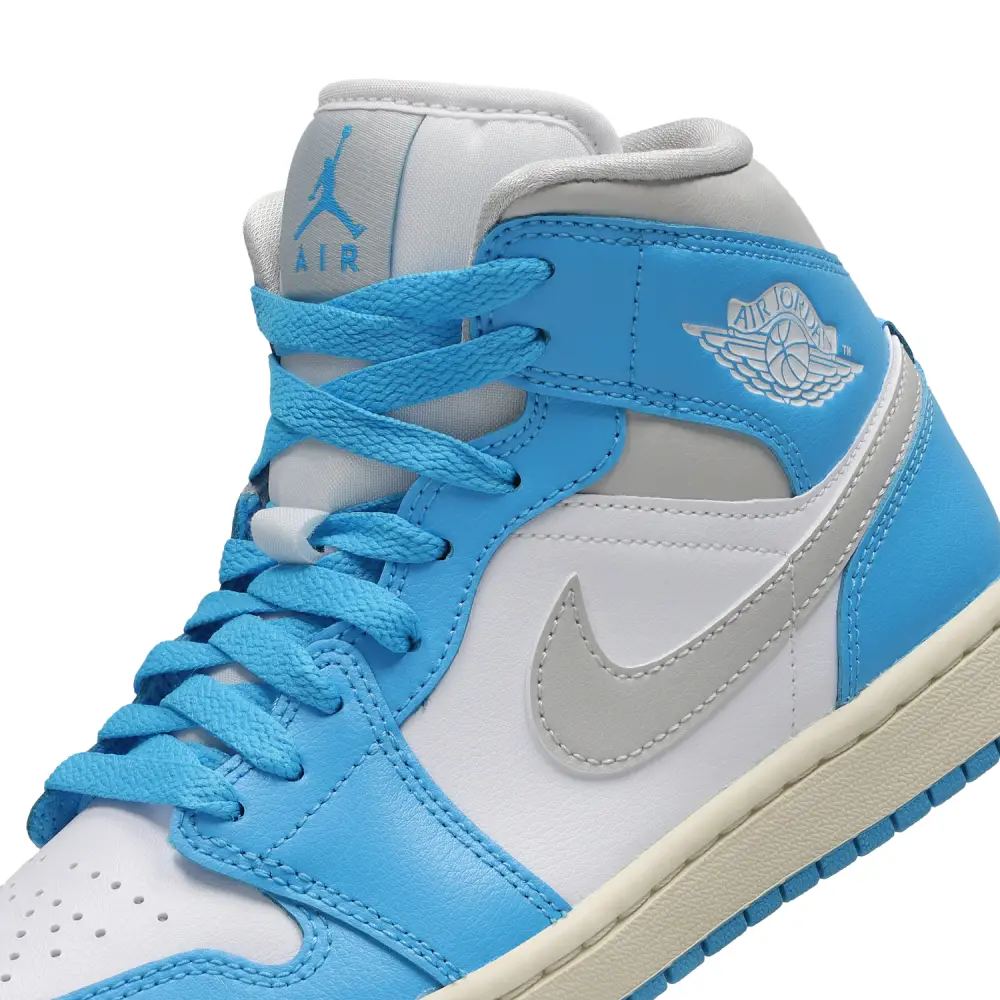Jordan 1 Mid  Women 
